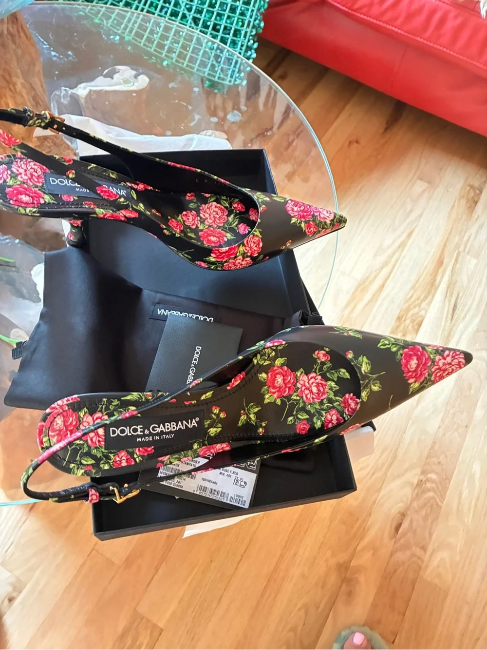 New with box Dolce & Gabbana Black Floral Pointed Slingback Pumps Pink Roses